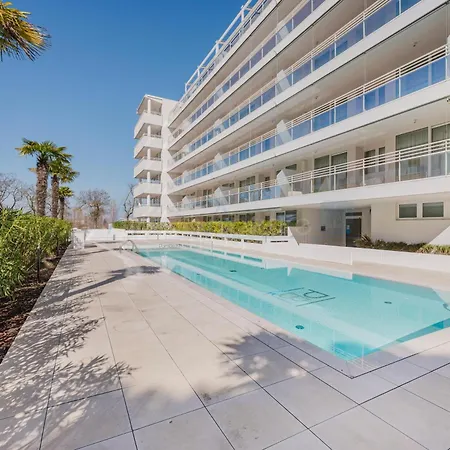 Apartment Palm T
